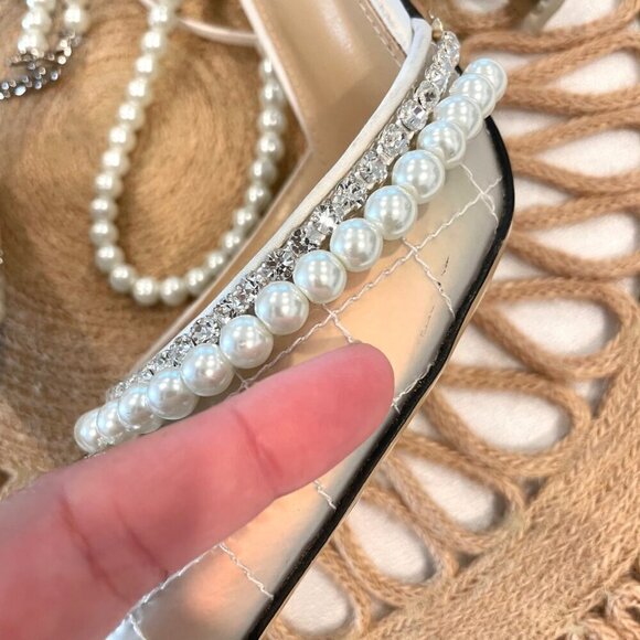 Mach & Mach Bow of Elizabeth Iridescent Faux Pearl Sandals Size 38 - Picture 8 of 13